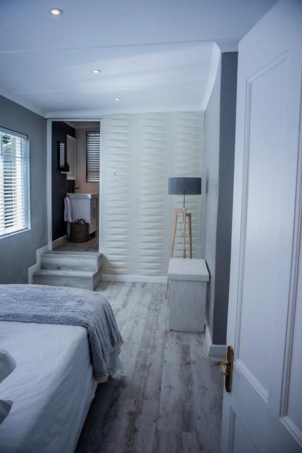 Seven On Flora- Hot Tub, Modern With Amazing Outside Area Villa Hermanus Exterior foto